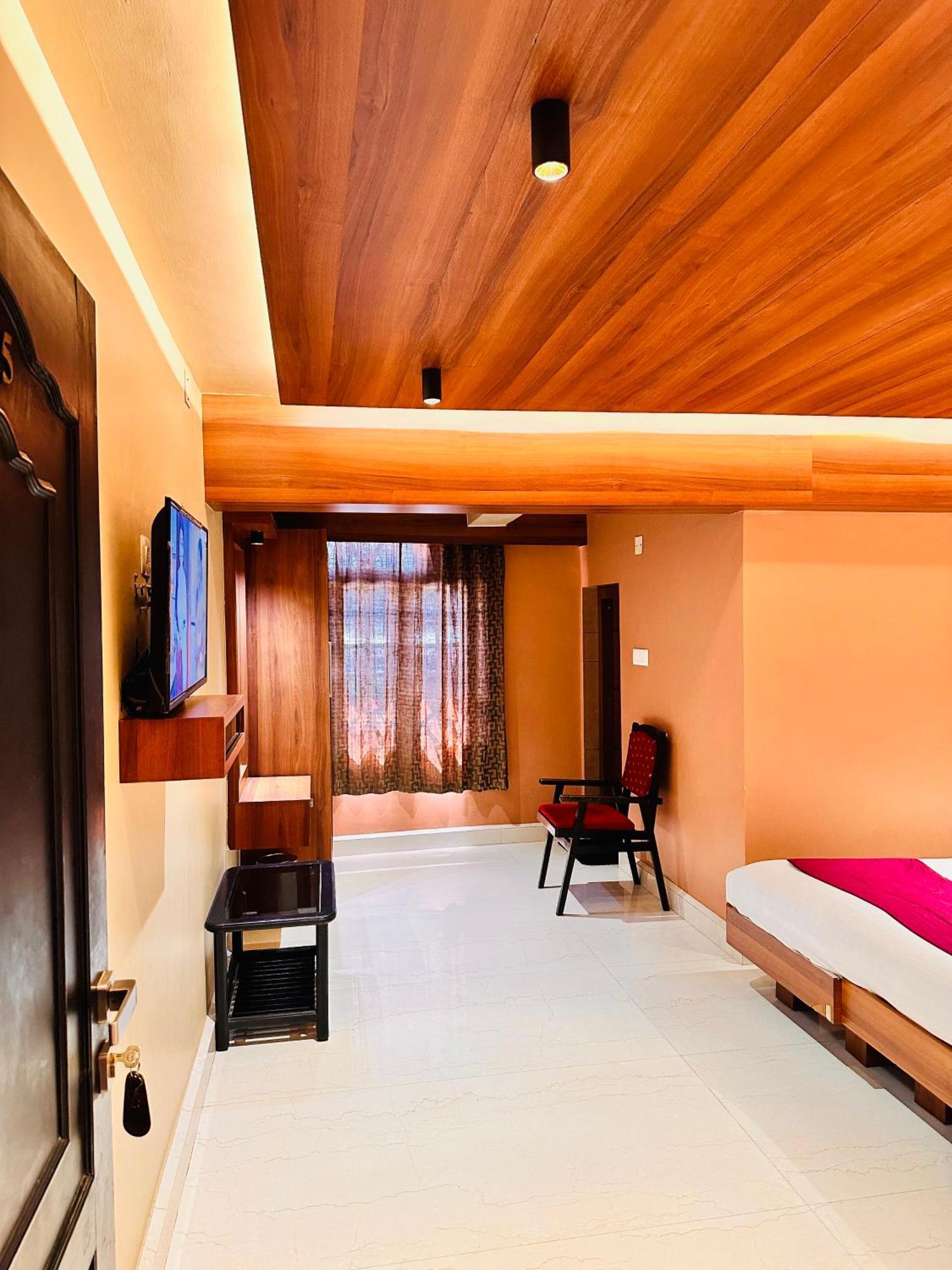 Hotel City Palace Ooty Exterior photo