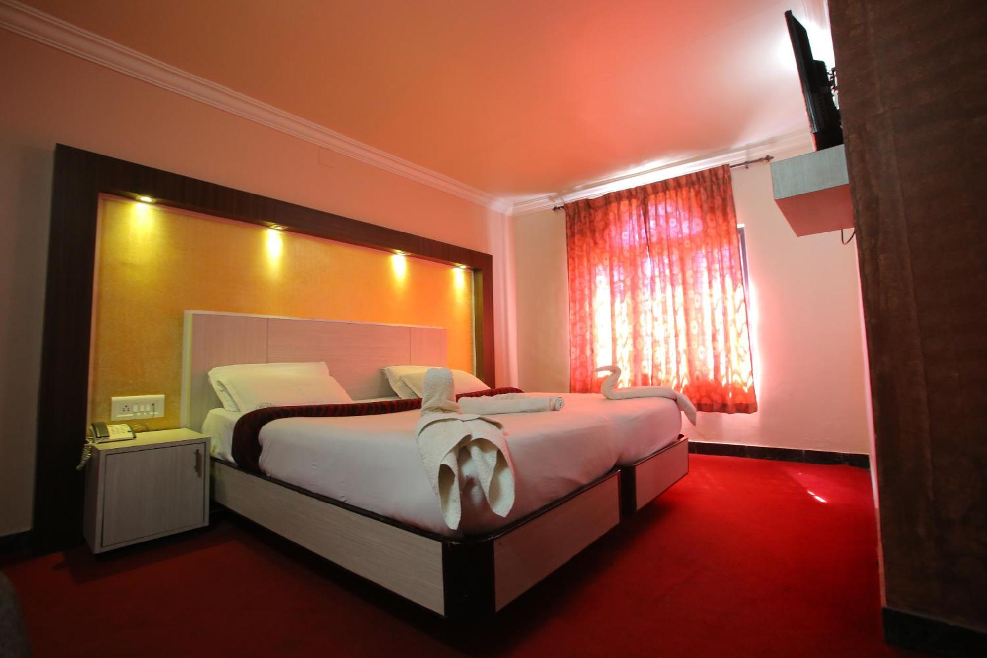 Hotel City Palace Ooty Exterior photo