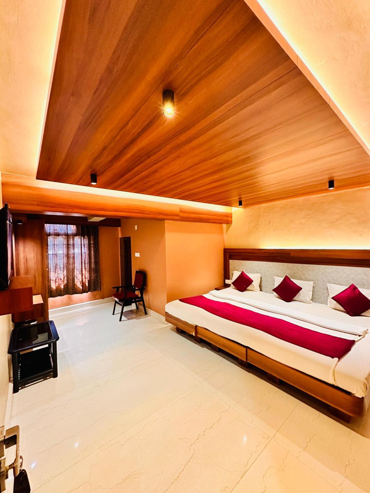 Hotel City Palace Ooty Exterior photo
